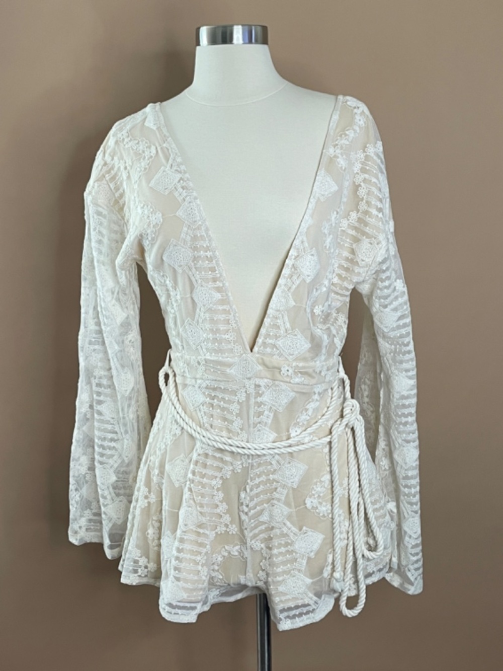 Fashion Nova St Barts Lace Romper Cream M Boho Plunge Tie Waist